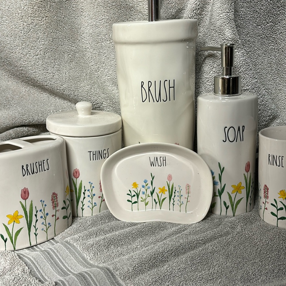 Rae Dunn Bathroom Accessories